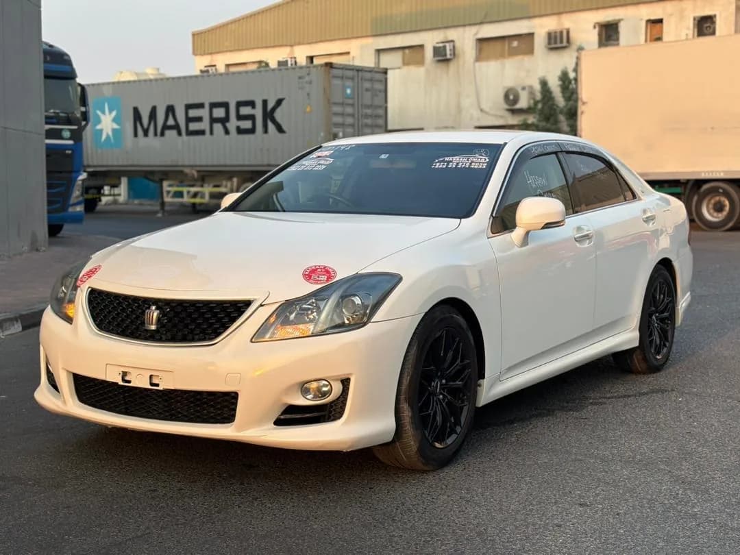 Toyota Crown Athlete 2012 — photo 1