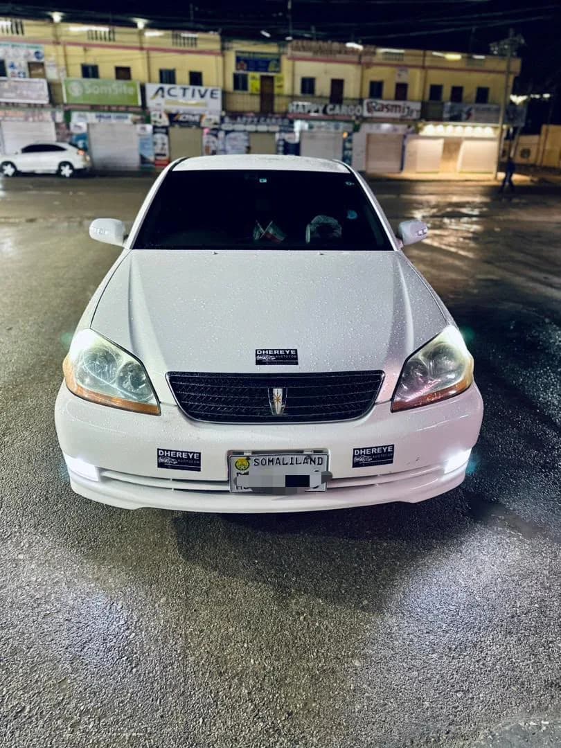 Toyota Mark II 110 2004 — photo 1